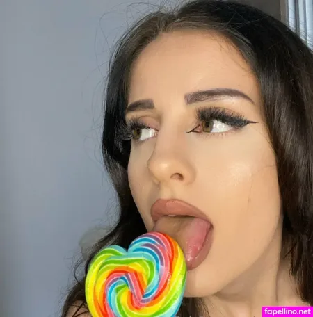 Mimi Uwu OnlyFans Thumbnail #o9OQfpHCyl