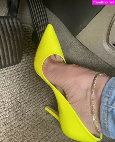 Mimifootnip OnlyFans Thumbnail #2BJpeqPCIB