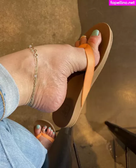 Mimifootnip OnlyFans Thumbnail #iuEKgiyEJf