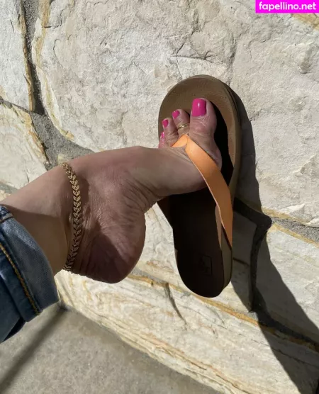 Mimifootnip OnlyFans Thumbnail #lr4xipCXTv