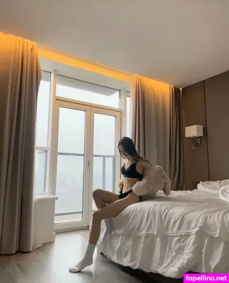 Mimiknox Official OnlyFans Thumbnail #BIZsG5sPdl