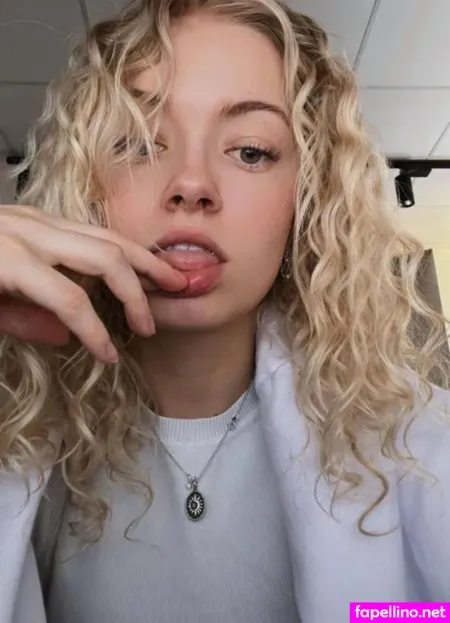 Mimimimichaela OnlyFans Thumbnail #glGyWbO2vu