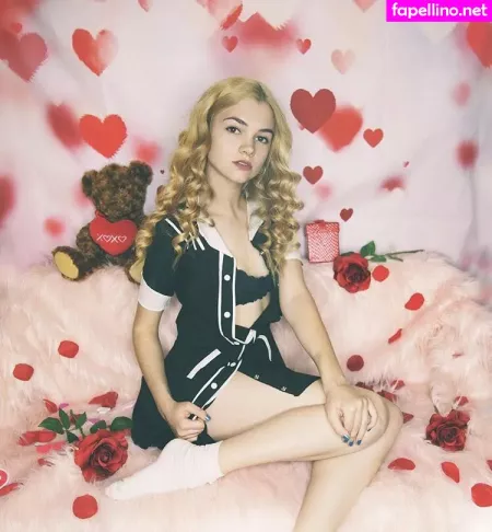 Mina Kess OnlyFans Thumbnail #uWAr77IF2v