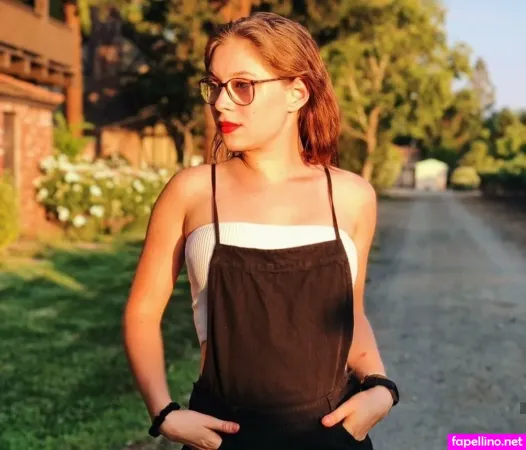 Mina Sundwall OnlyFans Thumbnail #wm6TrbWXZI