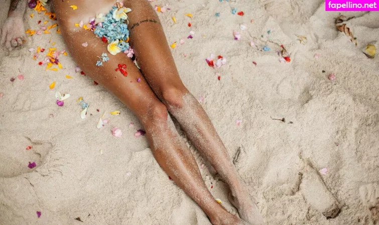 Mina Winkel OnlyFans Thumbnail #cWunRbhewn