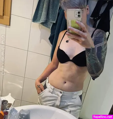 Minaa Ginty OnlyFans Thumbnail #OEUqKPf0aT