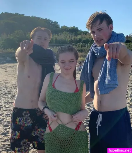 Minaaselinaa OnlyFans Thumbnail #CKKcYVbzUn