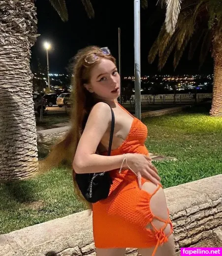 Minaaselinaa OnlyFans Thumbnail #KGyct3p3qi