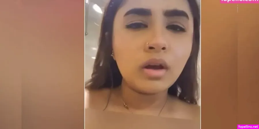 Minahil Malik OnlyFans Thumbnail #T3BXrBYztu