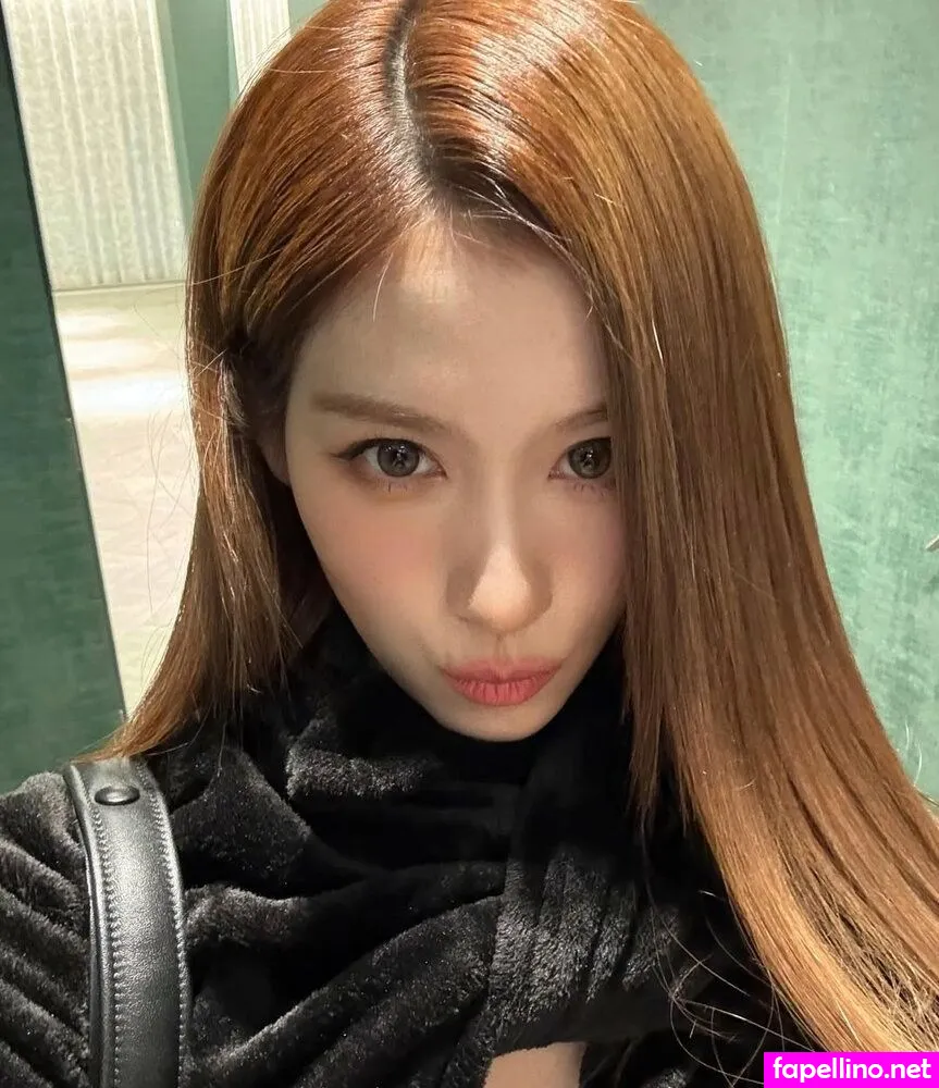 Minatozaki Sana (TWICE), m.by__sana Nude Leaked OnlyFans Photo #CbN4dFlSn3