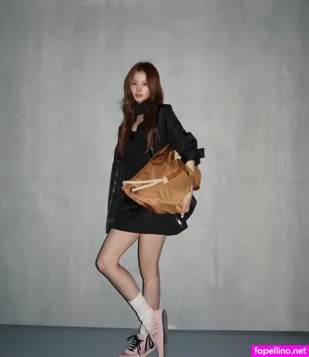 Minatozaki Sana OnlyFans Thumbnail #JeJN5SH6NA