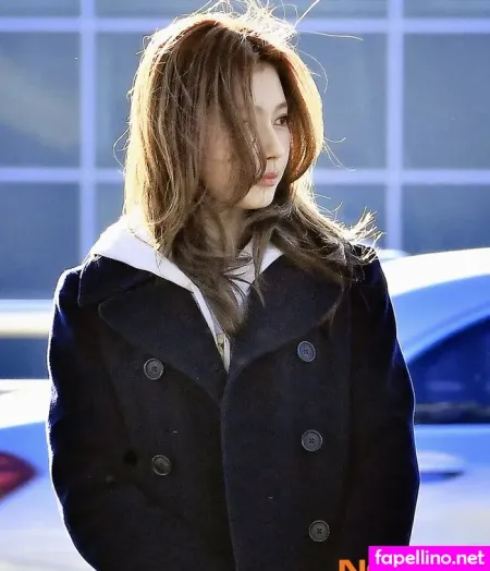 Minatozaki Sana OnlyFans Thumbnail #OzdfBPDFHU