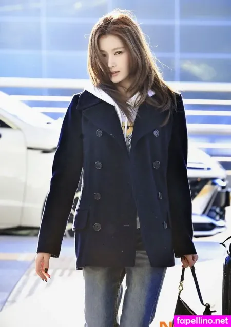 Minatozaki Sana OnlyFans Thumbnail #jASfQe3o3V