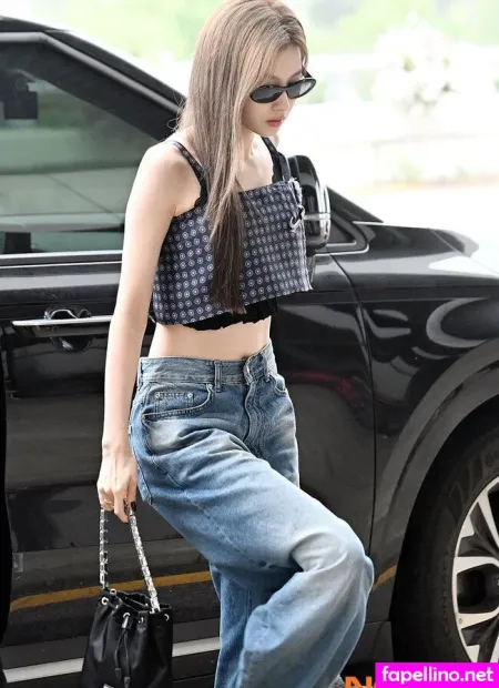 Minatozaki Sana OnlyFans Thumbnail #rNpTtB7FAY