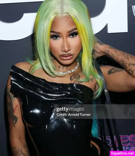 Mingluanli OnlyFans Thumbnail #LBkGQeBUB1