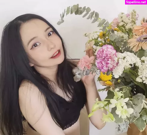 Mingmihoo OnlyFans Thumbnail #lRP5xQHAGI