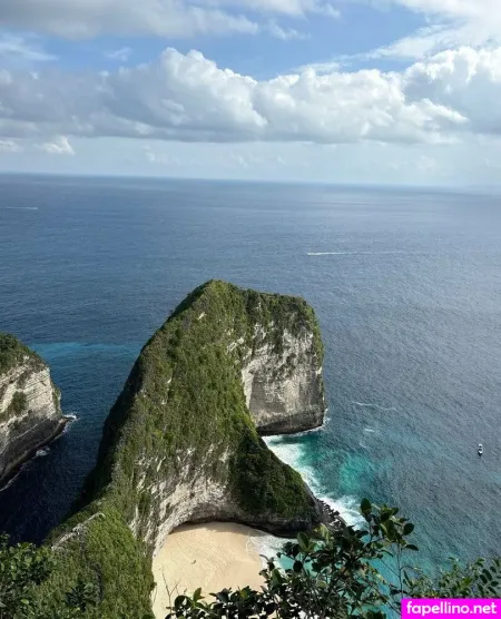 Mingxingxing OnlyFans Thumbnail #9a6lXp32ul