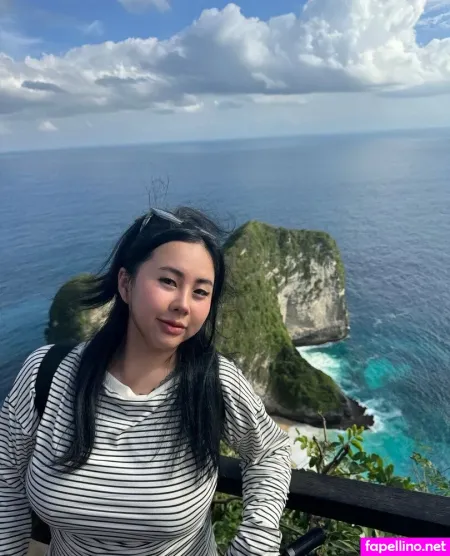 Mingxingxing OnlyFans Thumbnail #XeoE1q4NUx