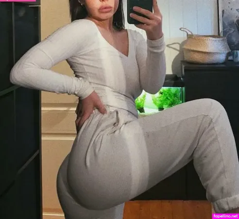 Mini Emmi OnlyFans Thumbnail #BcFKcxT5ZQ