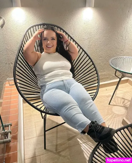 Mini Julieta OnlyFans Thumbnail #XNMipPYlMc