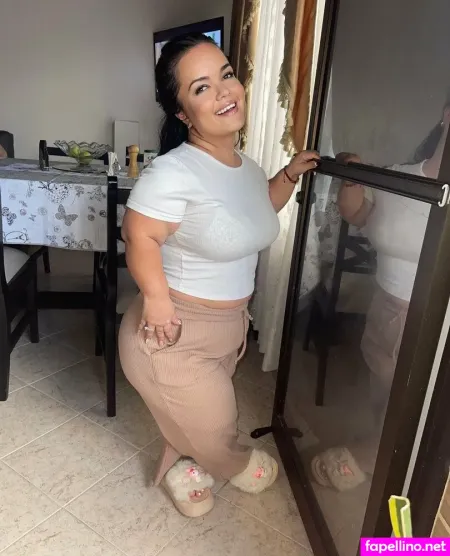 Mini Julieta OnlyFans Thumbnail #rBzcA9zUWs