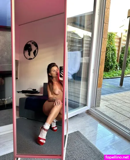 Mini Nika Main Profile Photo