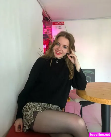 Mini Violet OnlyFans Thumbnail #soRzor44K2