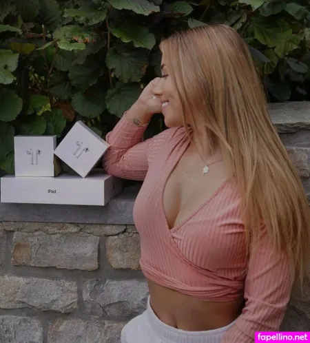 Minicuta OnlyFans Thumbnail #Mkky8O8Xou