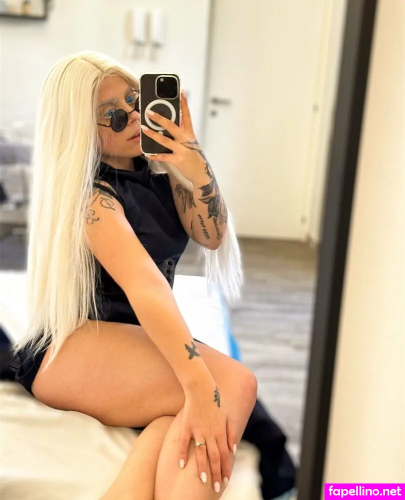 minishira, minishira_ Nude Leaked OnlyFans Photo #7QepPCXfNj