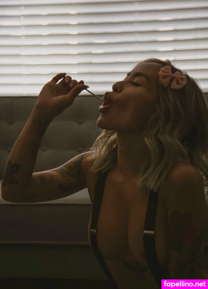 mini_tattoo_page, miniwithtattoos Nude Leaked OnlyFans Photo #9Ukieo9u03