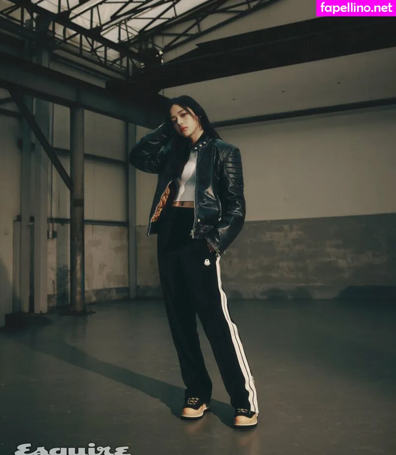 lovres_min__, miniwithtattoos, newjeans_official Nude Leaked OnlyFans Photo #QRhFZsxVTr