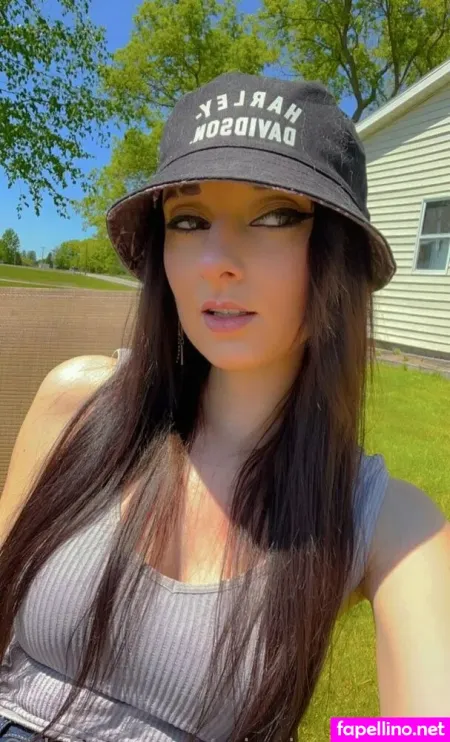 Minnie Mayhem OnlyFans Thumbnail #oMTUwKEQQX