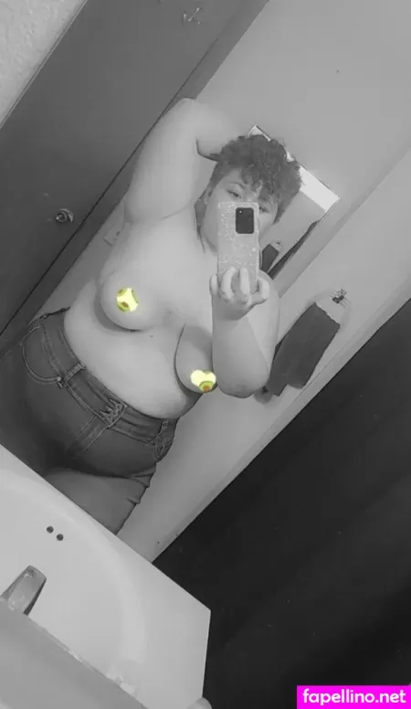 Minnie T OnlyFans Thumbnail #u37uFvJpLX