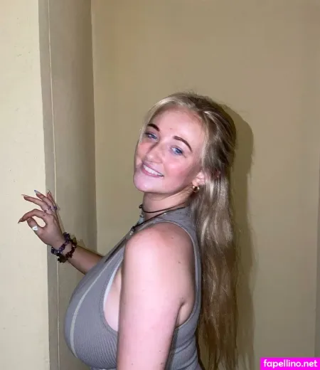 Minnie OnlyFans Thumbnail #LrPBZ0McYD