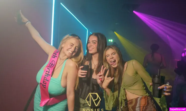 Minnie OnlyFans Thumbnail #rPPqr8NlVl