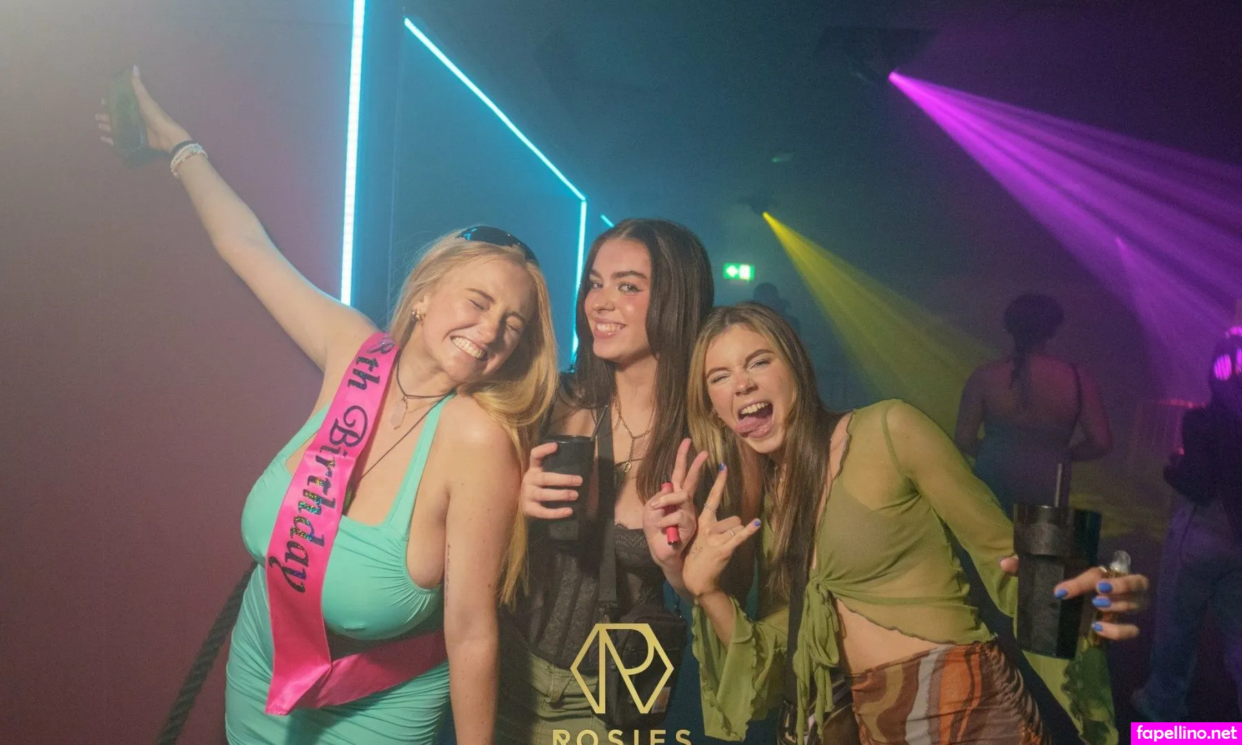 min.nicha, pretty.minnie Nude Leaked OnlyFans Photo #rPPqr8NlVl