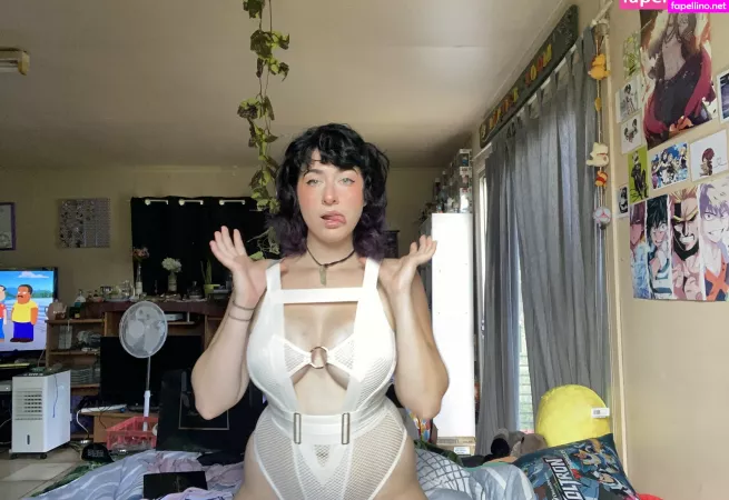 Minniealiencos OnlyFans Thumbnail #F1BAl4cOV1