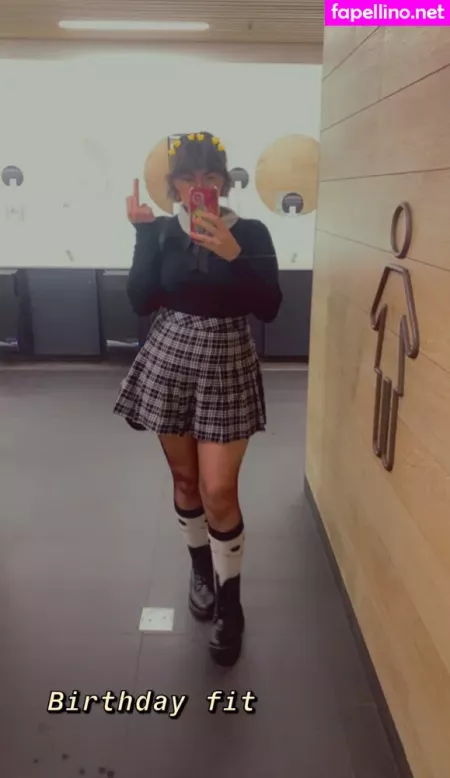 Minniealiencos OnlyFans Thumbnail #FoIPTU1byv