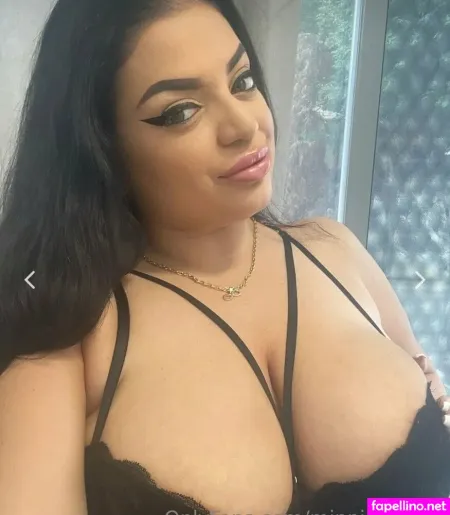 Minniewhitee OnlyFans Thumbnail #AAIjQQ0kAG