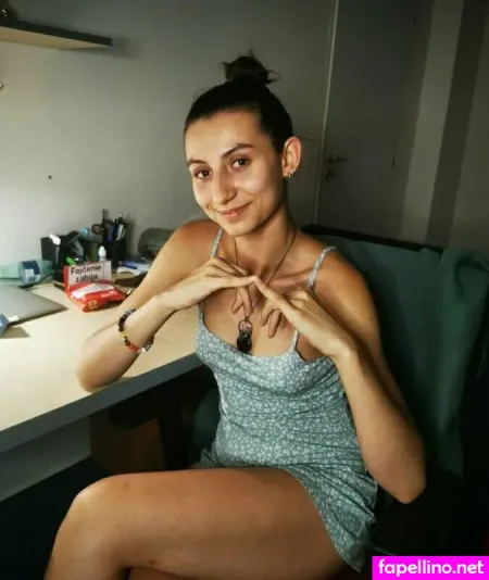 Minniewhitee OnlyFans Thumbnail #FW714lg0RS