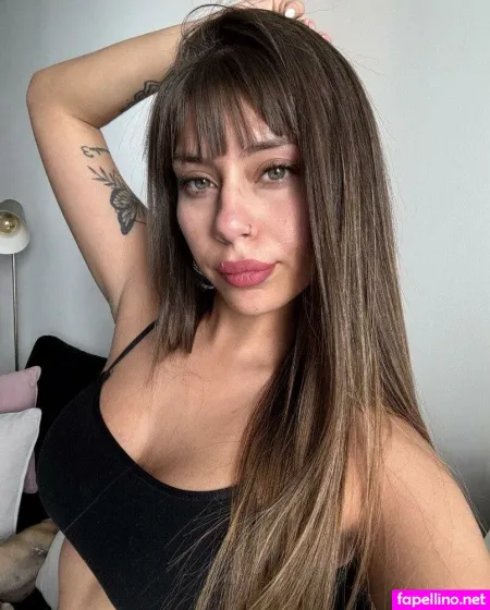 Mira Love OnlyFans Thumbnail #59Cp2uVn8J