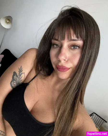 Mira Love OnlyFans Thumbnail #mMXm3hBEdV