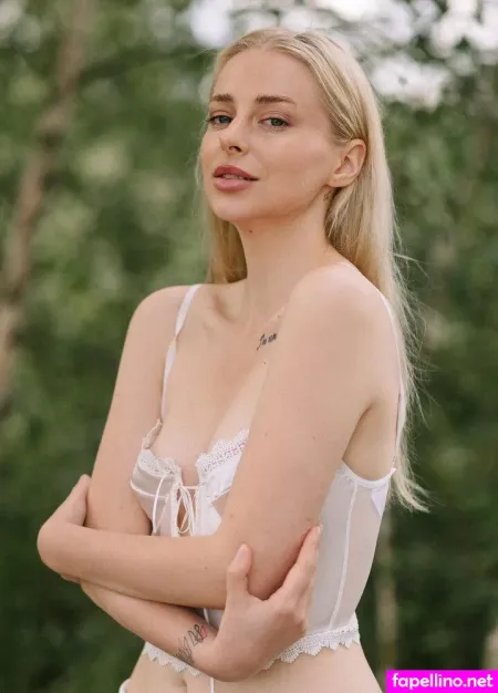 Mira Vainer OnlyFans Thumbnail #yrBYSeeB60