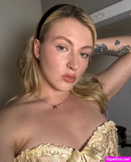 Mira Valkonen OnlyFans Thumbnail #XyVkN4TBJX