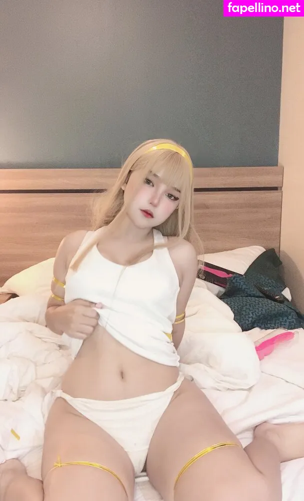 eroticmedusa, miraaam_, miraah_mikuu Nude Leaked OnlyFans Photo #ATIvAFSHnv