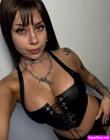 Miraalovee OnlyFans Thumbnail #t9Y7LuQUPG