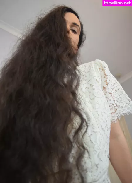 Mirabella 00 OnlyFans Thumbnail #7v0xFcemFL