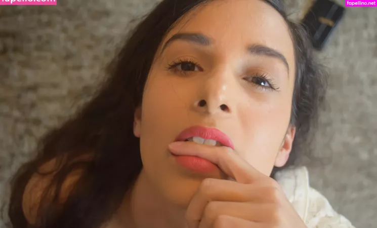 Mirabella 00 OnlyFans Thumbnail #S5GXb8EeDh