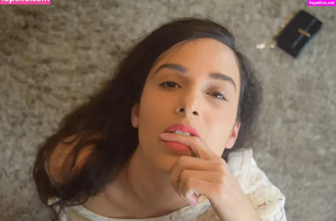 Mirabella 00 OnlyFans Thumbnail #gFuBnhHGD3