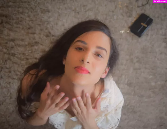 Mirabella 00 OnlyFans Thumbnail #uwBxg2NWto